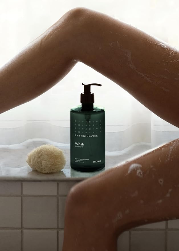 Skandinavisk Wash SKOG ‘Forest’ Scent notes: Pine needles and fir cones, birch sap and woodland lily of the valley, 16.91 fl. oz.