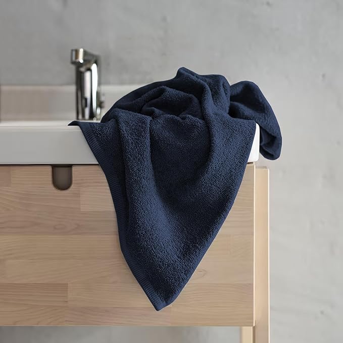 Delara 100% Organic Cotton Towels 650 GSM Plush Feather Touch Quick Dry Bath Towel, Pack of 4 GOTS Certified, Oeko-Tex Green Certified, Organic Cotton Bath Towel, 30"X58"