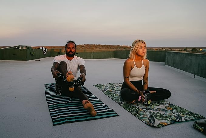 Nomadix Original Towel - Perfect for Beach, Pool, Travel, Camping, Yoga - Made with Recycled Materials - Super Absorbent - Sand Resistant - Banana Leaf Green - 72.5x30