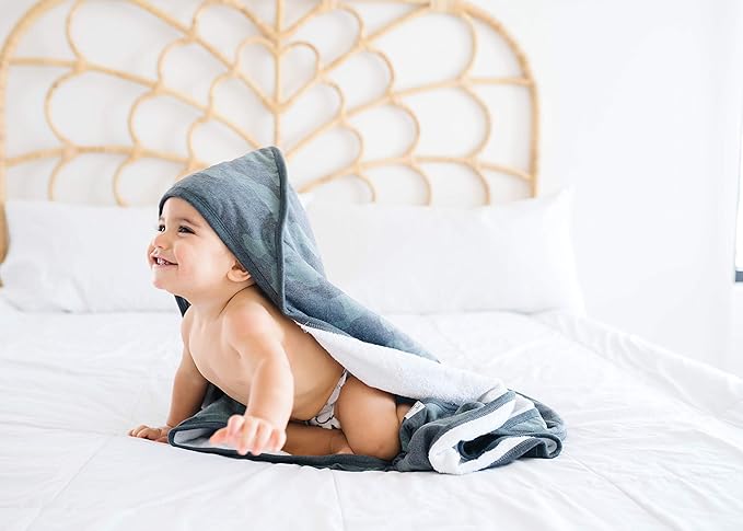 Copper Pearl Hooded Bath Towels Premium Knit/Terry Cloth Baby Towels with Hood, Pockets, and Cool Designs - Great to Gift and Make Bath Time Fun - Baby Bath Towel, Hunter