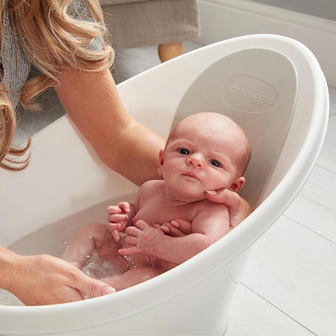 Shnuggle Newborn Bath Essentials Bundle | Baby Bath with Support Bump and Soft Backrest & Rinse Jug | Safe, Gentle, and Stylish Bathtime Set for Babies & Toddlers | White/Grey