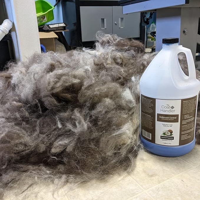 Undercoat Control deShedding Dog Shampoo, 16 oz - Combats and Reduces Shedding, Undercoat Removal, Omega 3 & 6 Rich, Vitamin E Strengthens The Hair Follicle