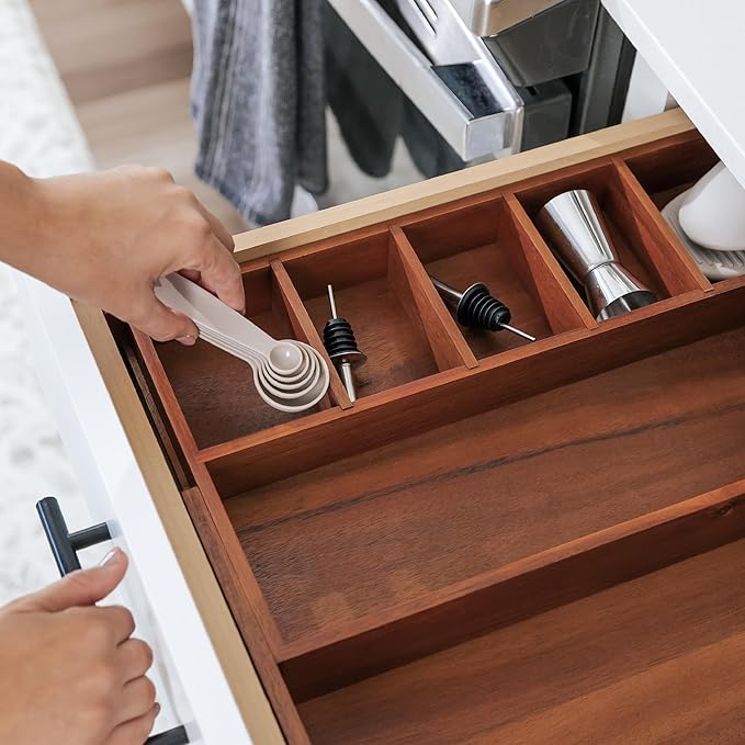 KitchenEdge Adjustable Kitchen Drawer Organizer for Utensils and Junk, Food-Safe Contract Grade with 100% Sustainable Wood, Non-Slip, Expandable from 10.5 to 18.5 Inches Wide - Natural Acacia