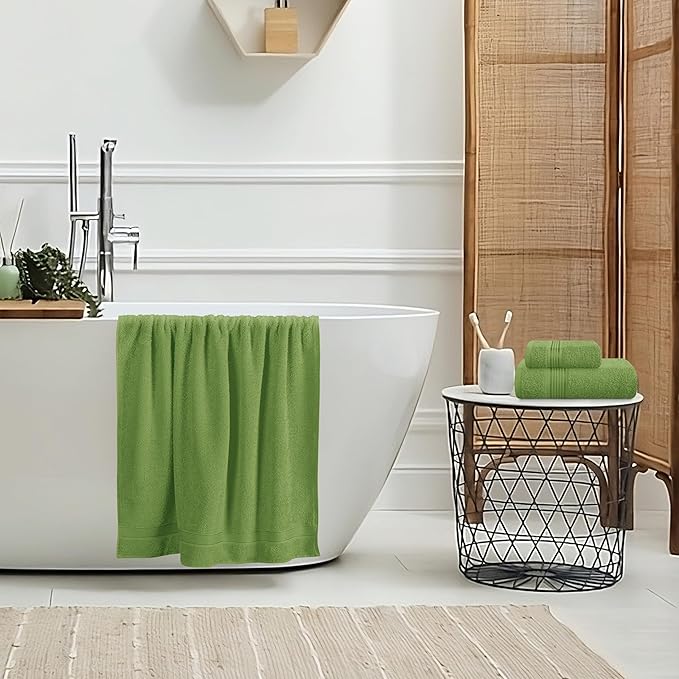 Belizzi Home Ultra Soft 3 Pack Cotton Towel Set, Contains a Bath Towel 28x55 inch, a Hand Towel 16x24 inch & a Wash Coth 12x12 inch, Ideal Everyday use, Compact & Lightweight - Kiwi Green