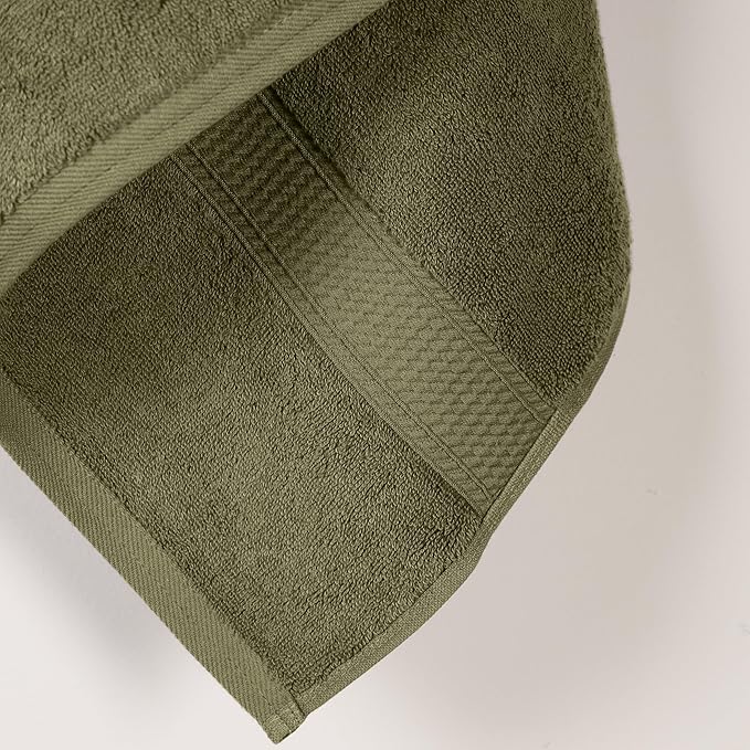 Superior Egyptian Cotton Pile Bath Towel Set of 2, Ultra Soft Luxury Towels, Thick Plush Essentials, Absorbent Heavyweight, Guest Bath, Hotel, Spa, Home Bathroom, Shower Basics, Forest Green
