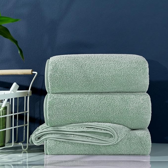 POLYTE Ring Spun Microfiber Oversize Quick Dry Lint Free Bath Towel, 60 x 30 in, Pack of 2 (Green)